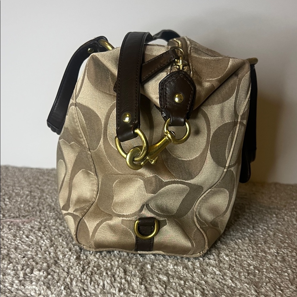 Coach Signature Jacquard Satchel - Picture 4 of 16